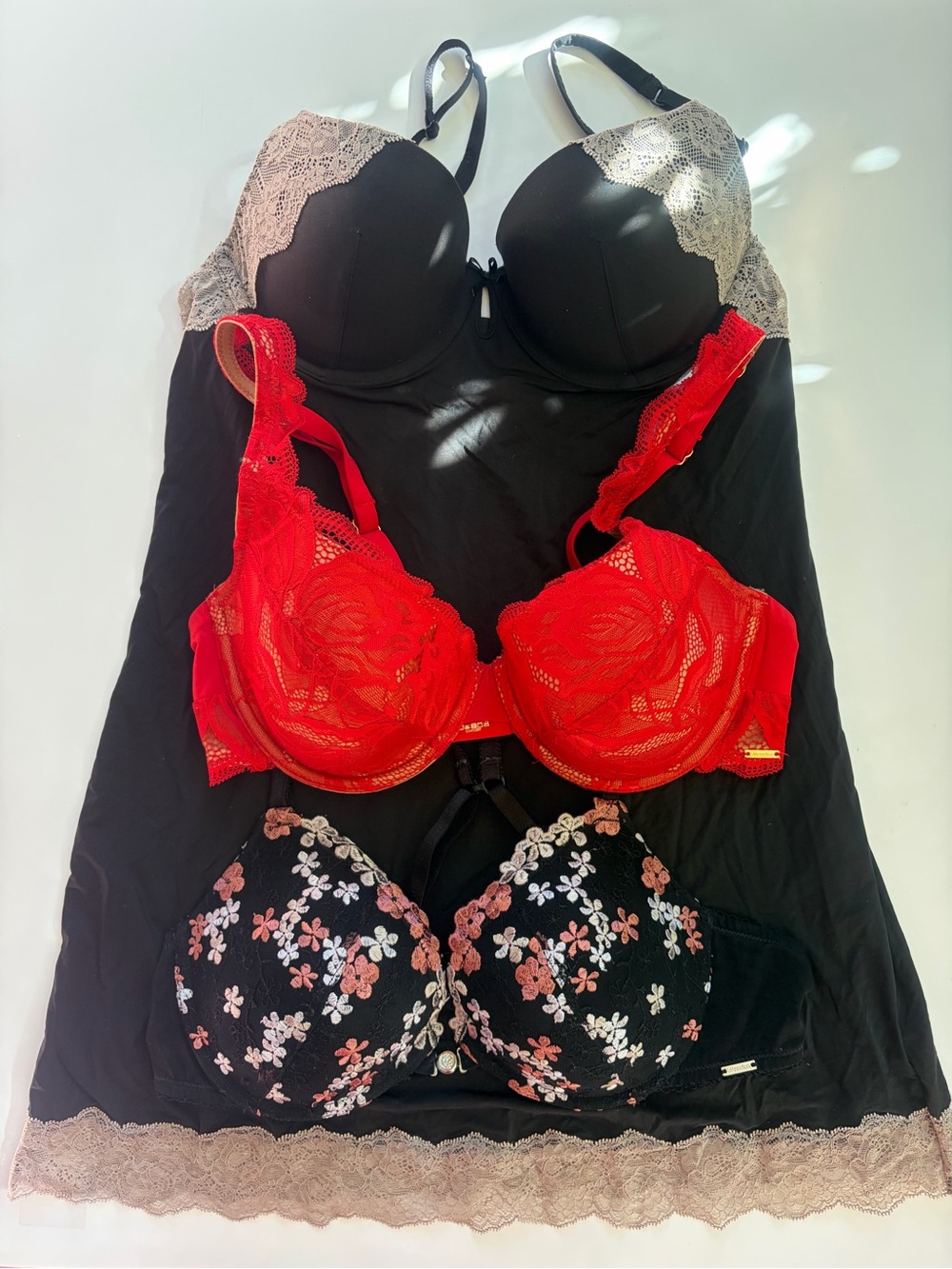 3 pack bundle Lace Bra & chemise  Bra Set  Black, Red, Pink size 36B